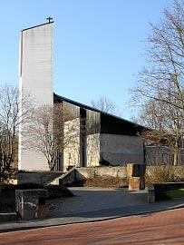 Bild vergrößern  St. Thomas von der Dietrich-Bonhoeffer-Straße